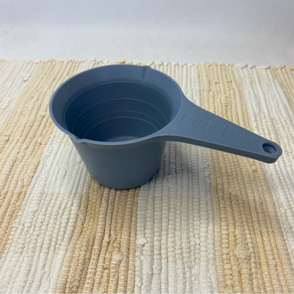 VTG FOLEY SCRIPT NYLON PLASTIC 1 CUP MEASURING CUP BLUE REPLACEMENT USA KITCHEN